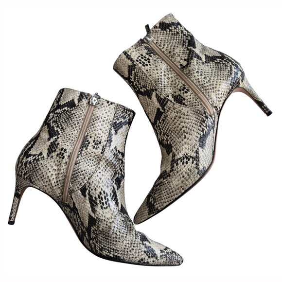 Schutz Bette Genuine Leather Snake Ankle Booties Low Heel Cream/Black Size 9.5 B - Picture 2 of 15